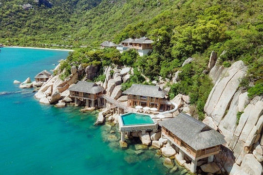 Một khách sạn của Việt Nam nằm trong top những cơ sở nghỉ dưỡng hàng đầu thế giới, sở hữu cả khu phức hợp năng lượng mặt trời