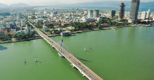 Cây cầu gần trăm tỷ duy nhất Việt Nam có thể "xoay mình" lúc nửa đêm, kéo dài 11 nhịp, người dân góp 7 tỷ xây dựng