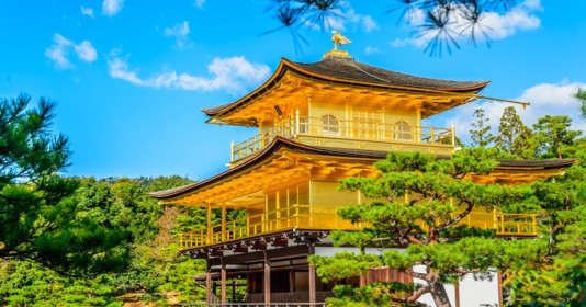 Ngôi chùa dát vàng có lịch sử hơn 600 năm, tượng trưng cho thiên đường hạnh phúc, UNESCO công nhận là Di sản Thế giới