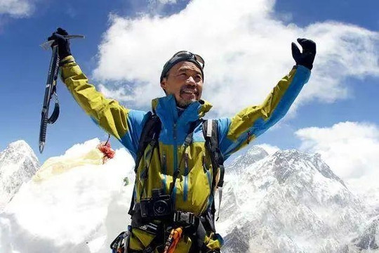 Doanh nhân U80 vẫn sung mãn, chinh phục Everest cao gần 9.000m những 2 lần: Bí quyết là KHÔNG ăn một món người Việt rất thích!