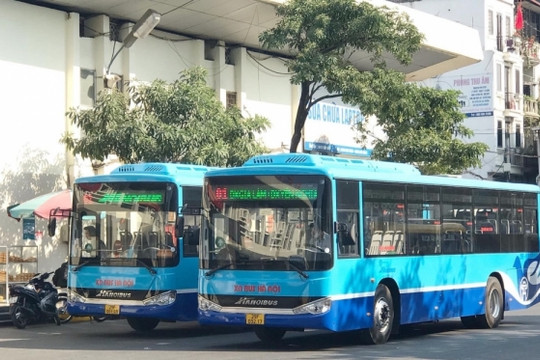 Điểm danh những tuyến bus tại Hà Nội chấp nhận thanh toán điện tử?