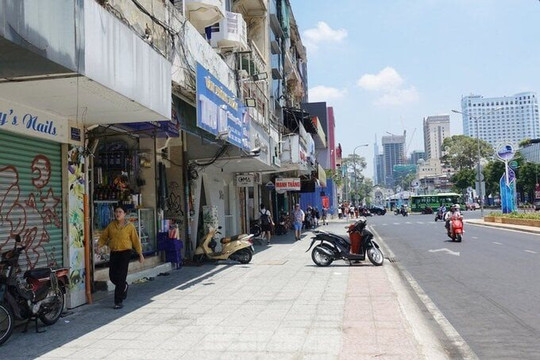 “Ngã ngửa” khi nhìn giá thuê mặt bằng trên “dãy nhà zombie” tại TP Hồ Chí Minh