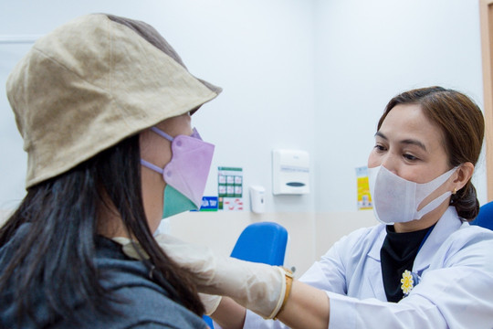 Cấp phép hành nghề cho bác sĩ ở Việt Nam thuộc nhóm 'đơn giản nhất' Đông Nam Á