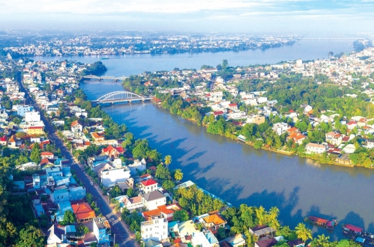 Dòng sông nội địa dài nhất Việt Nam có lưu vực đi qua 10 tỉnh thành, đóng góp 30% GDP cả nước