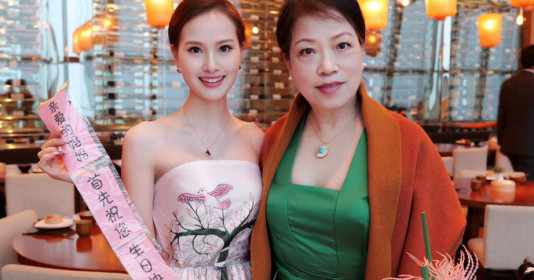 Cô gái Việt kể chuyện làm dâu Trung Quốc: Không phải động tay vào việc nhà, mẹ chồng cho 100 triệu tiền tiêu vặt hàng tháng, thưởng 2 tỷ khi sinh con