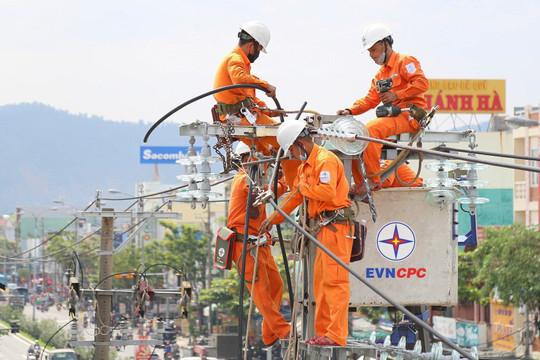 EVNCPC chủ động phương án cung ứng điện phục vụ sản xuất, kinh doanh