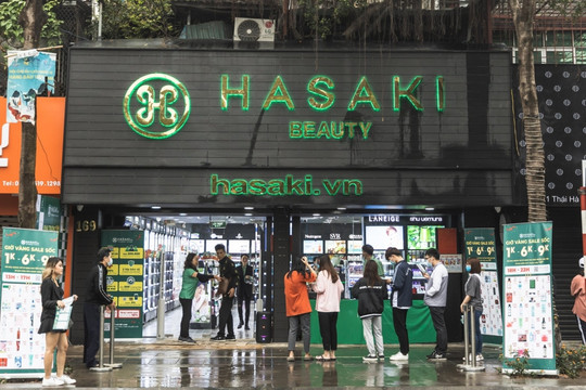 Ông lớn thương mại điện tử Alibaba lấn sân, đi mua cổ phần chuỗi mỹ phẩm Hasaki Việt Nam