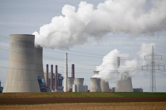 12 nhà máy nhiệt điện than của EVN cung cấp bao nhiêu sản lượng điện cho năm 2024?
