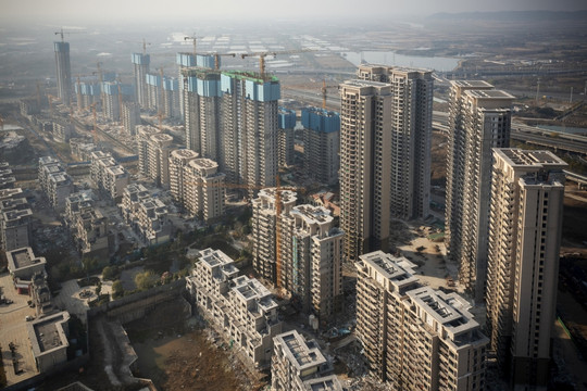 Trung Quốc lên danh sách 50 công ty bất động sản được giải cứu
