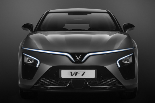 VinFast chính thức ra mắt VF 7 - giá chỉ từ 850 triệu đồng