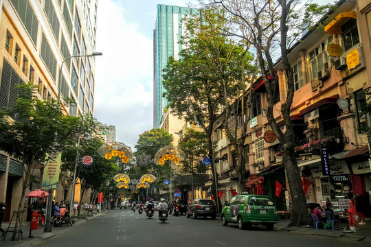 Một tuyến phố tại Việt Nam bất ngờ vào danh sách đại lộ giá thuê đắt nhất thế giới