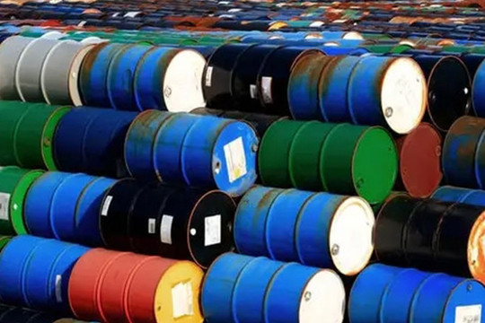 Giá xăng dầu hôm nay 24/11/2023 tiếp tục giảm do vắng yếu tố hỗ trợ
