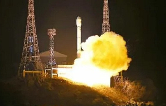 Sức mạnh quân sự Triều Tiên tăng thế nào sau vụ phóng vệ tinh do thám?