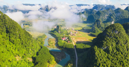 Tỉnh miền Trung là nơi hẹp nhất cả nước: Xác nhận 11 kỷ lục Việt Nam, có làng du lịch tốt nhất thế giới