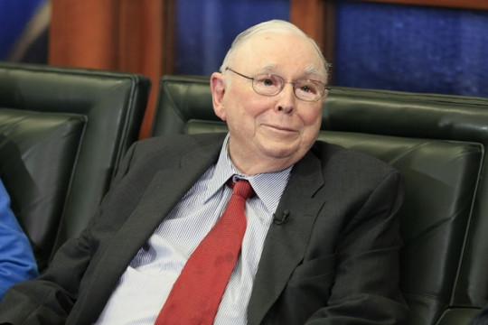 Chân dung Charlie Munger - người bạn tâm giao 60 năm đồng hành cùng Warren Buffett vừa qua đời ở tuổi 99