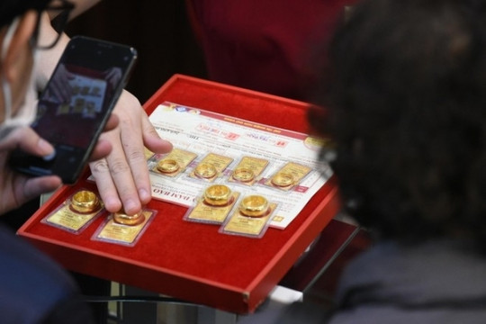 Dự báo vàng có thể tăng lên 90 triệu đồng/lượng, sẵn tiền có nên mua?