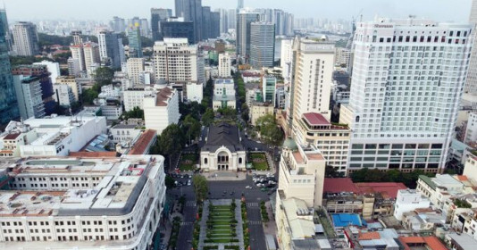 Giá thuê văn phòng tại TP.HCM cao gấp ba lần Bangkok