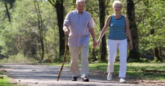 Phát hiện việc làm đơn giản mỗi ngày giúp giảm tới 77% nguy cơ mắc bệnh tim mạch ở người cao tuổi