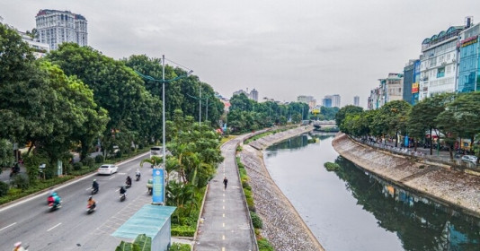 Soi cận cảnh tuyến đường dành riêng cho xe đạp bên sông Tô Lịch sắp đi vào hoạt động