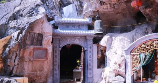 Ngôi chùa cổ nghìn năm tuổi có ‘rồng phát sáng’ ở kinh đô đầu tiên của Việt Nam