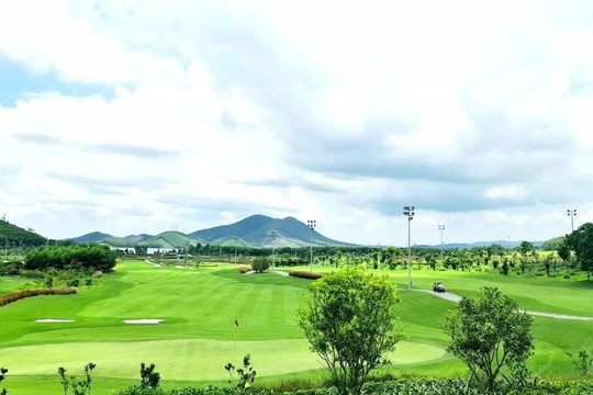 Nghệ An sẽ xây thêm 9 sân golf trong giai đoạn 2021 - 2030, tầm nhìn đến năm 2050