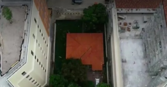 Căn nhà bị ‘nhấn chìm’ giữa đại công trường 14.000 tỷ vì chủ nhân 60 lần từ chối bán lại