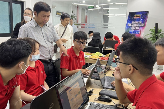4 yếu tố tác động lớn đến việc sử dụng ChatGPT của sinh viên Việt Nam