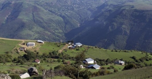 Ngôi làng trên núi từng có hàng trăm cư dân sống thọ trên 100 tuổi, nơi đặt bảo tàng Trường thọ duy nhất thế giới