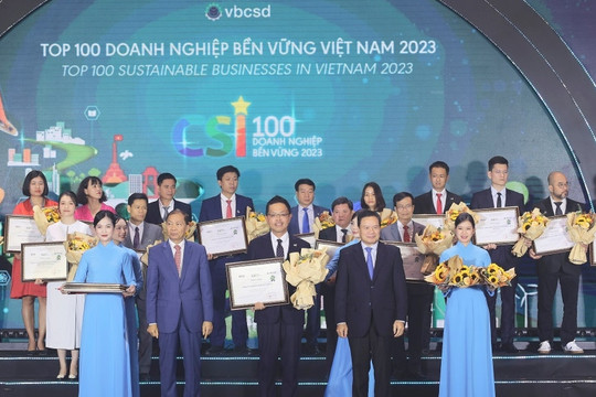 Acecook Việt Nam vào Top 100 doanh nghiệp phát triển bền vững năm 2023