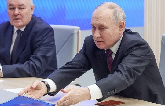 Ông Putin đã có bao nhiêu 'đối thủ' trên đường đua tranh cử tổng thống Nga?
