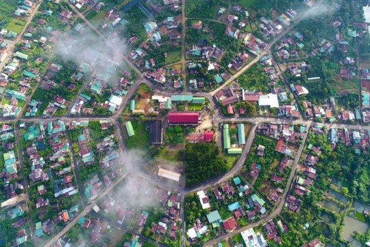 Ngắm vẻ đẹp của ngôi làng độc đáo ở Việt Nam được ví như Khải Hoàn Môn, đồ án quy hoạch từ 70 năm trước nhưng ai cũng phải 'trầm trồ'