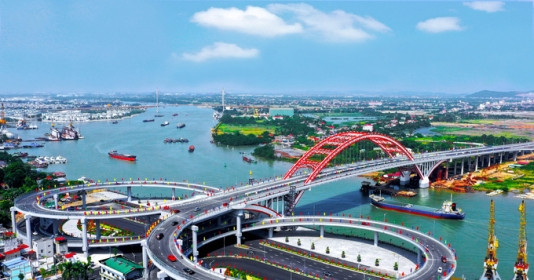 Toàn cảnh cây cầu ‘cánh chim biển’ dài 1.570m trị giá hơn 2.000 tỷ đồng, là biểu tượng của thành phố cảng