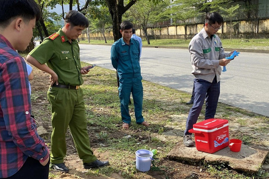 Đà Nẵng: Xử lý doanh nghiệp sản xuất giấy xả thải ra môi trường