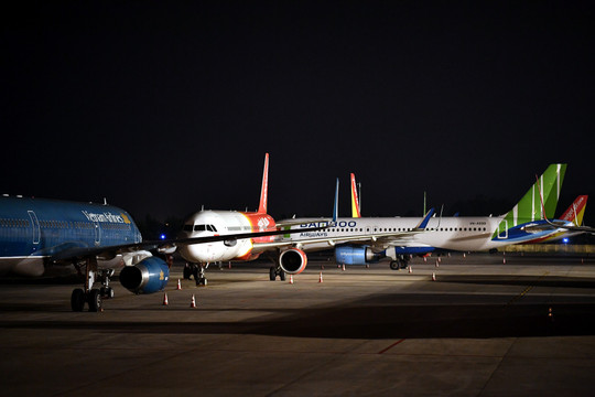 Hơn 1.800 chuyến bay đêm dịp Tết, không được tăng phí dịch vụ mặt đất