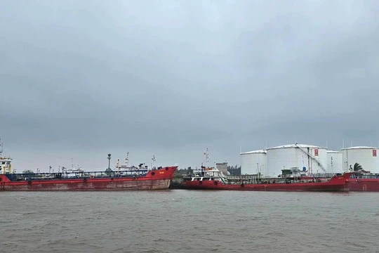 Niêm phong tổng kho xăng dầu, quản lý 16 tàu chở dầu của Hải Hà Petro
