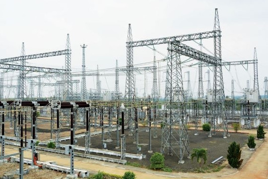Chuyển giao công trình điện là tài sản công sang Tập đoàn Điện lực Việt Nam (EVN)