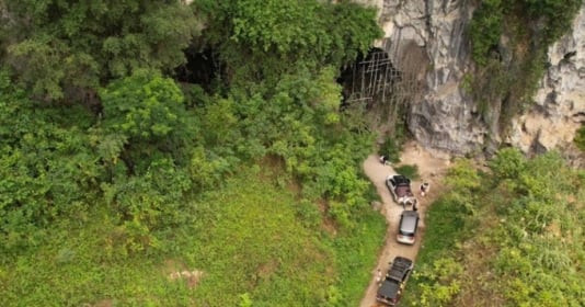 Hang động trong núi ở nơi cách Hà Nội hơn 100km, con đường tới hang được nhiều người nói như ‘đi xuống địa ngục'