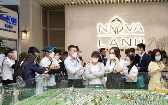 Novaland (NVL): Cổ đông lớn bán 'không tiếc tay', cổ phiếu mất 50% thanh khoản sau 1 tháng