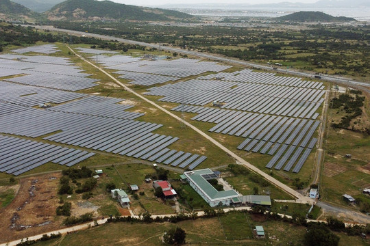 Sai phạm dự án điện mặt trời: Khánh Hòa kiểm điểm loạt cán bộ