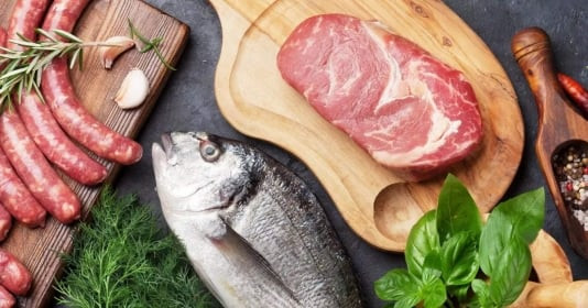 Ăn cá hay thịt tốt cho sức khoẻ hơn?