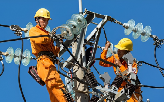 Bộ Công Thương yêu cầu EVN khẩn trương xây dựng cơ chế giá điện hai thành phần