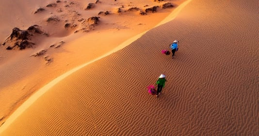 ‘Đồi cát bay’ rộng 50ha trải dài trên địa bàn 2 tỉnh, là đồi cát thay đổi hình dạng tự nhiên nhiều nhất Việt Nam