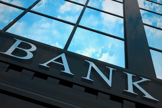 Một ngân hàng tiếp tục giảm lãi suất, vẫn còn trên 6%/năm