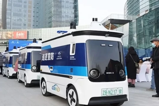 Cảnh sát Trung Quốc thử nghiệm xe tuần tra không người lái