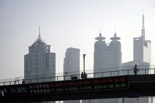 Chứng khoán Trung Quốc lao dốc không phanh, liệu có nguy cơ tái diễn khủng hoảng tài chính châu Á năm 1998?
