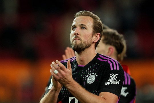 Harry Kane lập công, Bayern Munich phả lửa vào gáy Leverkusen