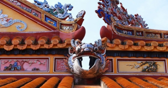Độc lạ kiến trúc máng xối nước mưa 'độc nhất vô nhị' ở vùng Kinh đô cổ kính nhất Việt Nam