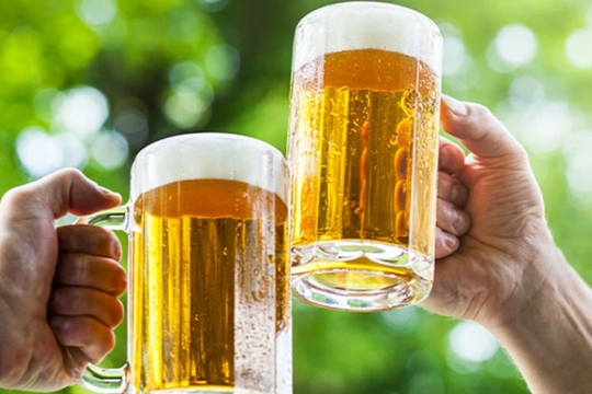 Tung loạt khuyến mại dịp Tết, thị trường bia vẫn gặp khó do người tiêu dùng ngó lơ?