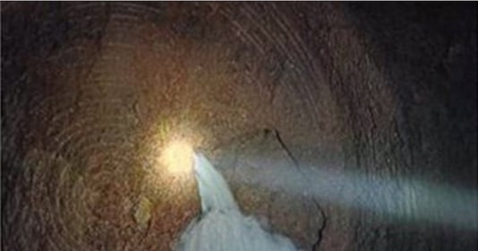 Khám phá hệ thống đường hầm xuyên sa mạc dài 280km lớn nhất thế giới, kỹ sư phải ‘sững người’ khi gặp hiện tượng lạ giữa vùng đất khô cằn