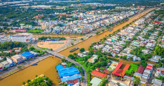 Dòng kênh 'ấm no' bậc nhất Việt Nam: Dài 45km nhưng mất 3 năm để hoàn thành, là tuyến huyết mạch chở lúa gạo miền Tây suốt trăm năm